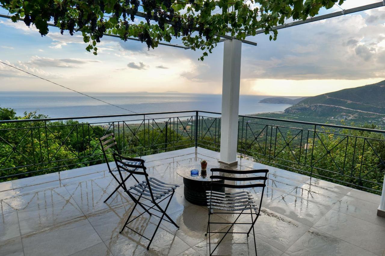 Villa Ani Borsh Exterior photo