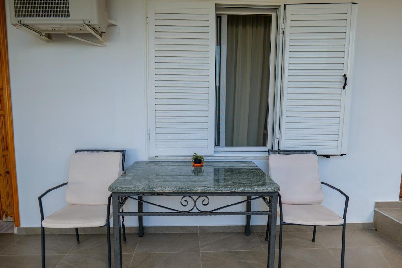 Villa Ani Borsh Exterior photo